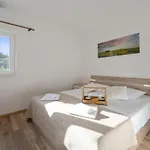 Three-bedroom In Vinovo Donje Holiday home *
