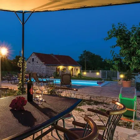 Nyaraló Pet Friendly In Vinovo Donje With Kitchen Donje Vinovo