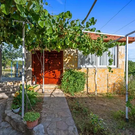 Tatil Evi Three-bedroom In Vinovo Donje