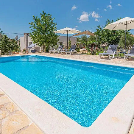 Tatil Evi Three-bedroom In Vinovo Donje Donje Vinovo