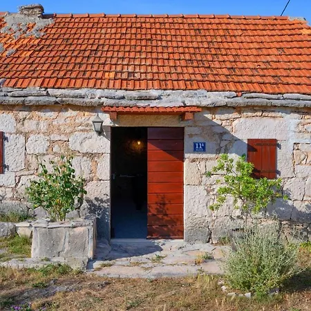 Dom wakacyjny Three-bedroom In Vinovo Donje