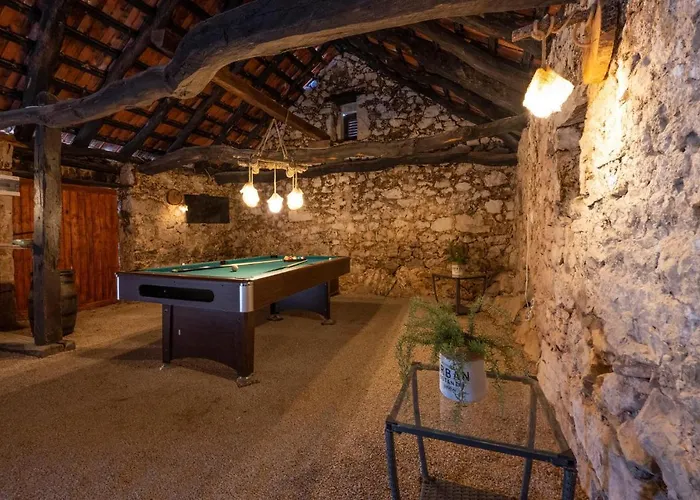 Three-bedroom In Vinovo Donje * Donje Vinovo