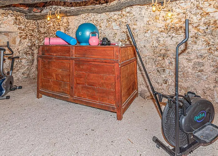 Three-bedroom In Vinovo Donje Vakantiehuis *